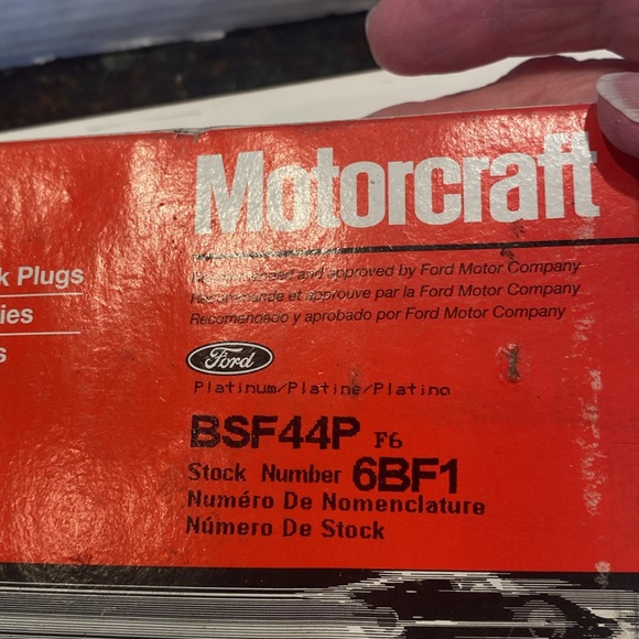 NIB Motorcraft 6 Spark Plugs, Platinum BSF44P - Picture 3 of 4